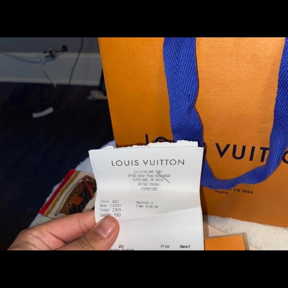 Louis Vuitton bandeau - Picture 2 of 3